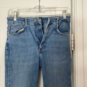 Zara hi-rise medium wash skinny jeans
